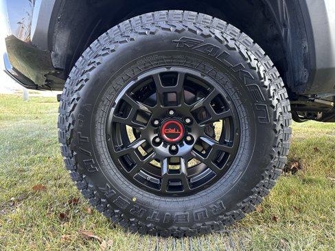 Used 2020 Toyota Tacoma TRD Off-Road image 14
