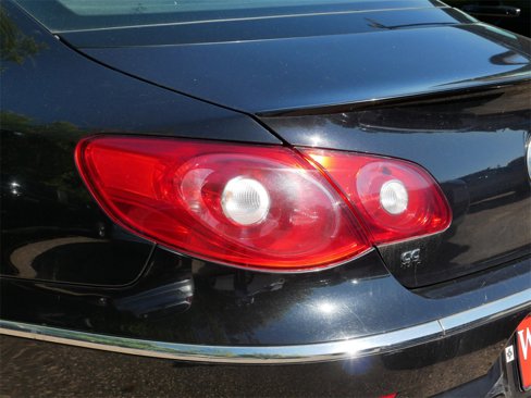 Used 2010 Volkswagen CC Luxury image 7