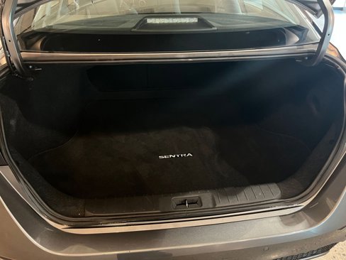 Used 2024 Nissan Sentra SV image 31