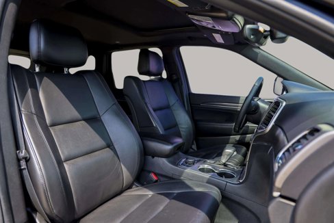 Used 2018 Jeep Grand Cherokee Limited image 36