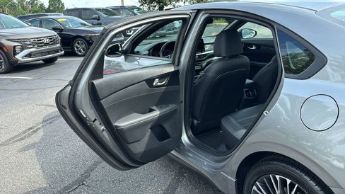 Used 2022 Kia Forte GT-Line w/ GT-Line Premium Package image 29