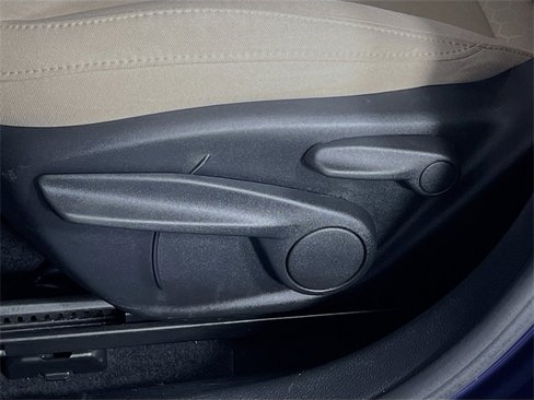 Used 2018 Jeep Compass Sport image 3