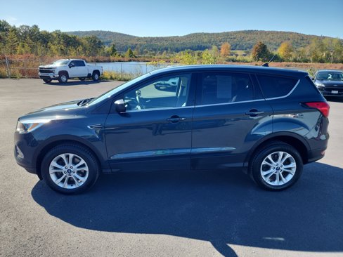 Used 2019 Ford Escape SE image 5