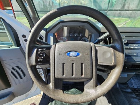 Used 2015 Ford F250 XL w/ Power Equipment Group image 10