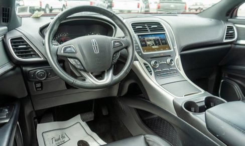 Used 2018 Lincoln MKX Premiere image 12