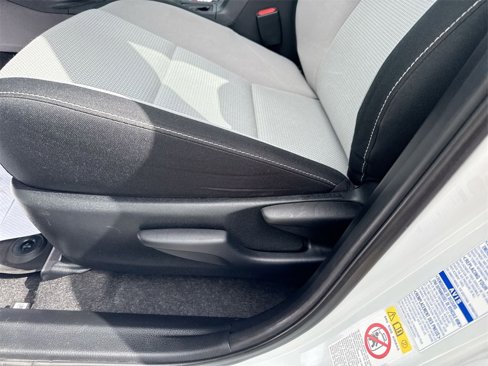 Used 2018 Toyota RAV4 XLE image 18
