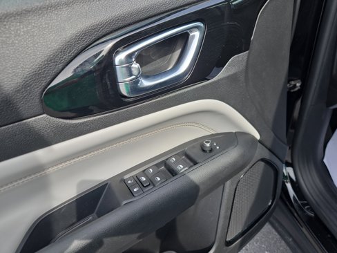 Used 2022 Jeep Compass Limited image 16