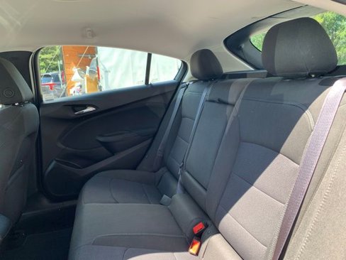 Used 2017 Chevrolet Cruze LT image 29
