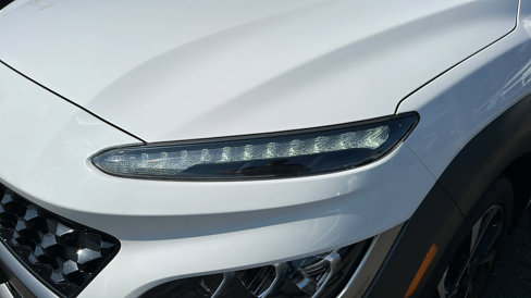 Used 2022 Hyundai Kona Limited image 9