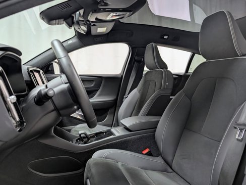 Used 2023 Volvo C40 P8 Recharge Plus image 15