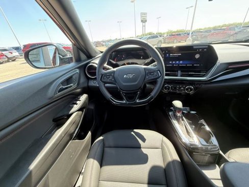 New 2025 Chevrolet Trax RS image 20