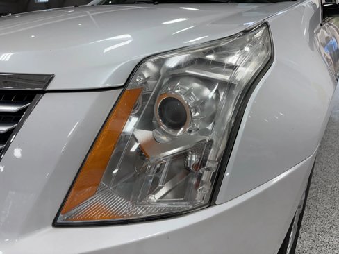 Used 2015 Cadillac SRX Luxury w/ Driver Awareness Package image 5