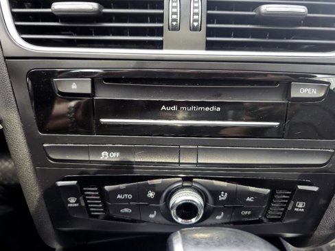 Used 2014 Audi A4 2.0T Premium w/ Audi MMI Navigation image 26