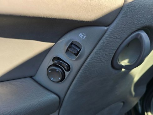 Used 2006 Jeep Liberty Sport image 20