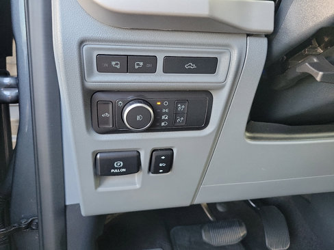 Used 2021 Ford F150 XLT w/ Equipment Group 302A High image 11