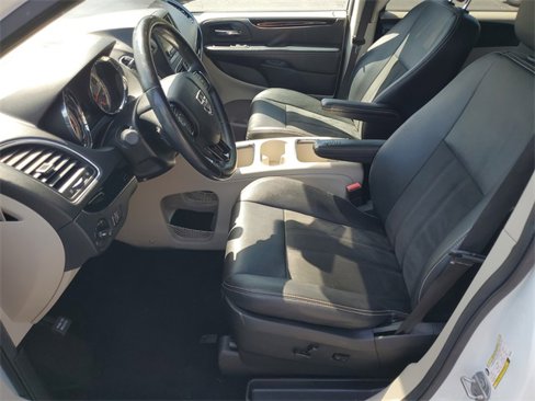 Used 2019 Dodge Grand Caravan SXT image 20