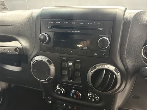 Used 2017 Jeep Wrangler Unlimited Sport image 24