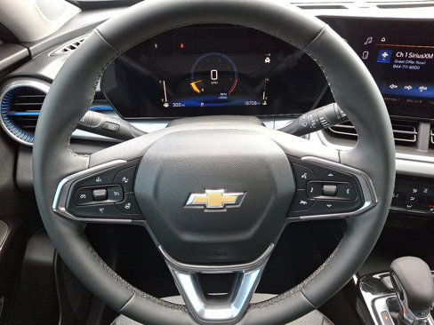 Certified 2024 Chevrolet Trax LT w/ Driver Confidence Package image 17