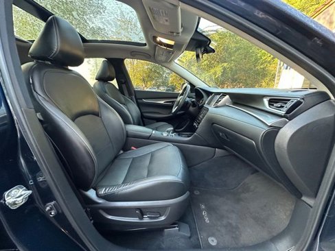 Used 2022 INFINITI QX50 Luxe image 32