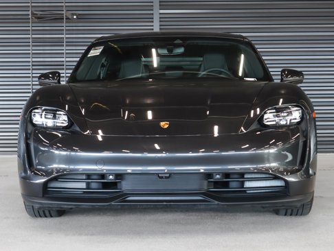 Used 2023 Porsche Taycan image 8