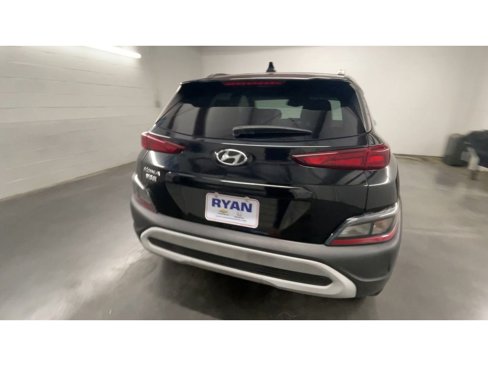 Used 2022 Hyundai Kona SEL image 8