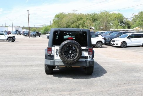 Used 2015 Jeep Wrangler Unlimited Sport w/ Max Tow Package image 4
