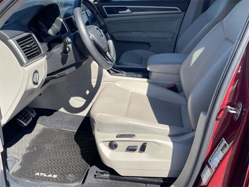 Used 2018 Volkswagen Atlas SEL w/ R-Line Package image 12
