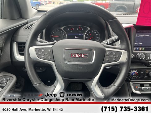 Used 2022 GMC Terrain SLT w/ LPO, Floor Liner Package image 20