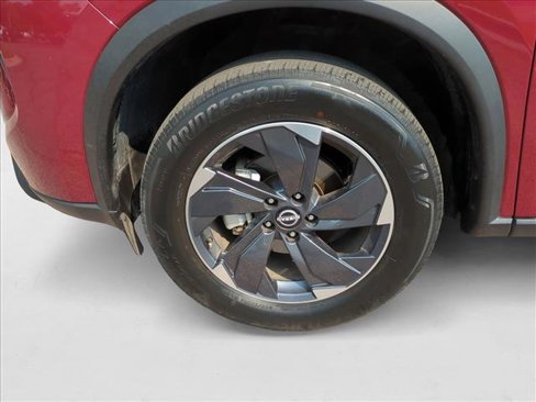 Used 2024 Nissan Rogue SV image 26