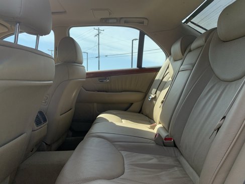 Used 2004 Lexus LS 430 image 32