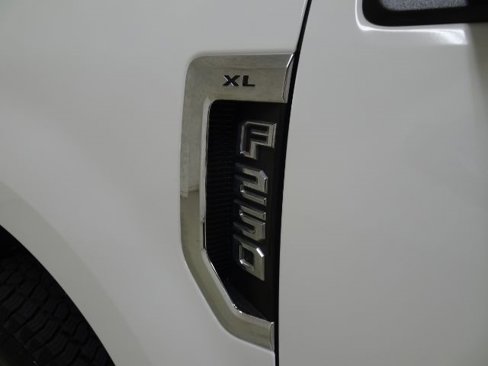 Used 2020 Ford F250 XL w/ Power Equipment Group image 17
