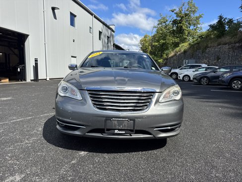 Used 2011 Chrysler 200 Limited image 2