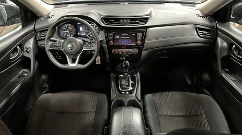 Used 2020 Nissan Rogue S image 18
