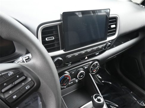 New 2025 Hyundai Venue SE image 19