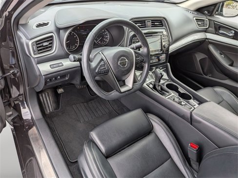 Used 2017 Nissan Maxima 3.5 SL image 11