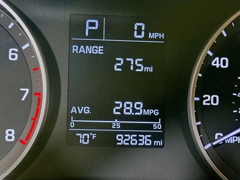 Used 2017 Hyundai Elantra SE image 9