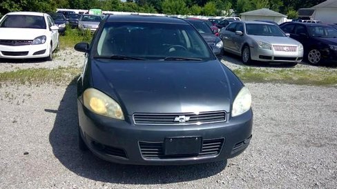Used 2011 Chevrolet Impala LTZ image 2