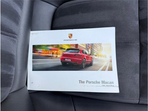 Used 2017 Porsche Macan S image 40