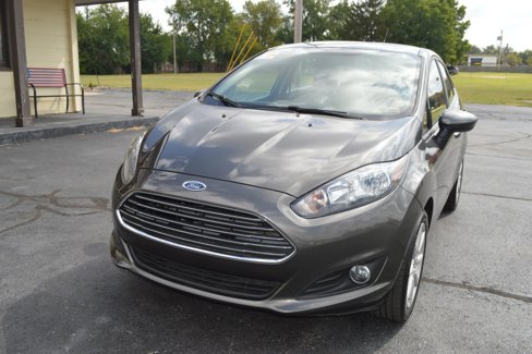 Used 2018 Ford Fiesta SE w/ Equipment Group 201A image 2