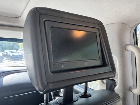 Used 2017 Nissan Armada Platinum w/ Captain Seat Package image 12