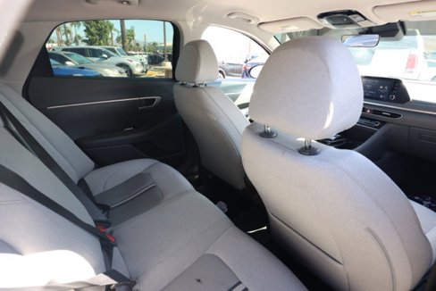 Used 2022 Hyundai Sonata SE image 16