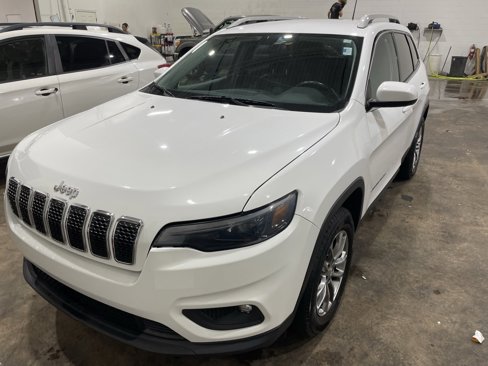 Used 2019 Jeep Cherokee Latitude Plus w/ Cold Weather Group image 3