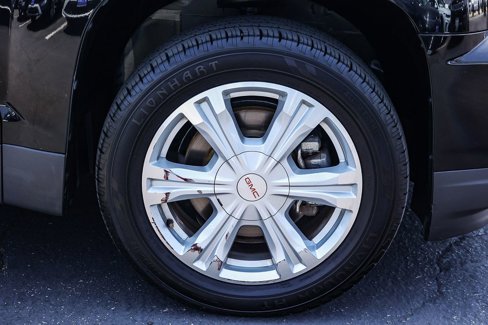 Used 2017 GMC Terrain SLE image 19