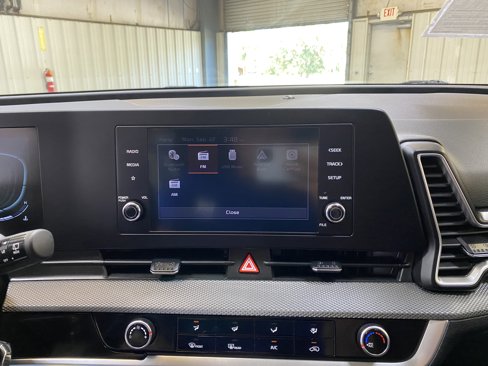 Used 2024 Kia Sportage LX image 36