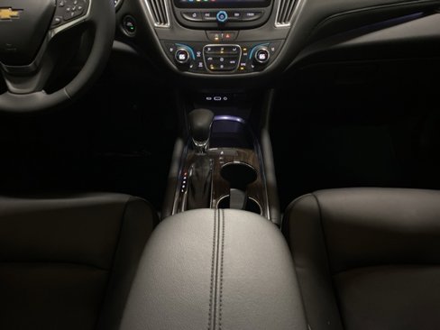 Used 2023 Chevrolet Malibu LT image 11