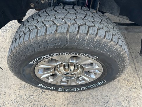 Used 2019 Ford F250 Lariat w/ Chrome Package image 21