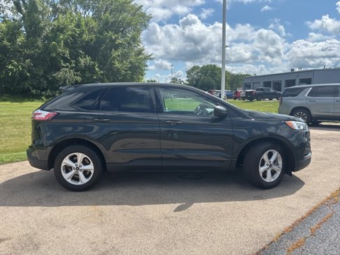 Certified 2024 Ford Edge SE image 9