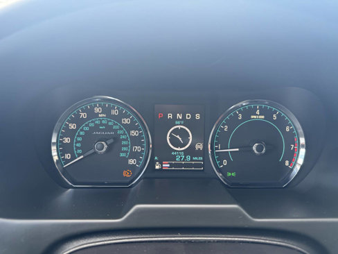 Used 2015 Jaguar XF Portfolio image 17