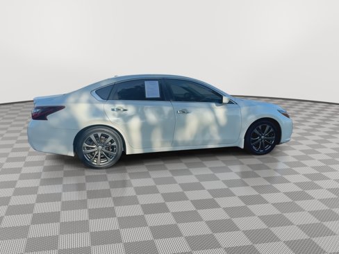 Used 2018 Nissan Altima 2.5 SR w/ SR Special Edition image 9