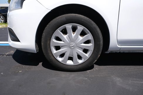 Used 2019 Nissan Versa S Plus image 11